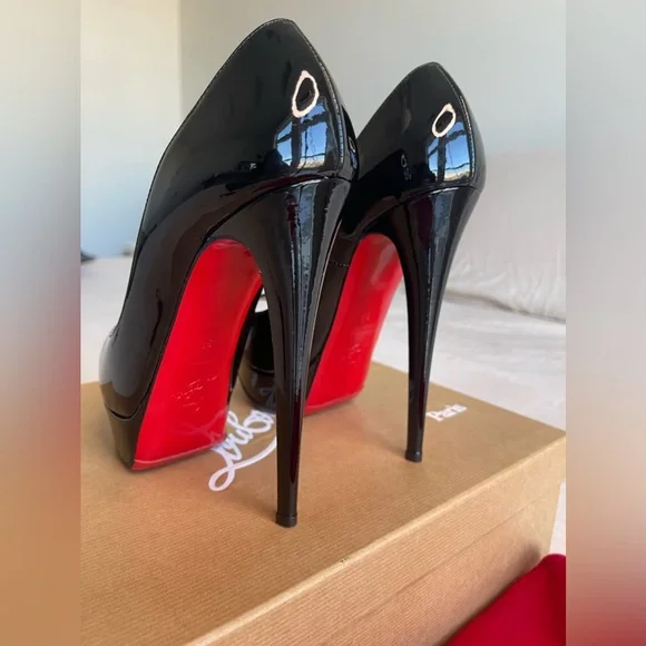 Christian Louboutin | Shoes | Christian Louboutin Lady Peep 5